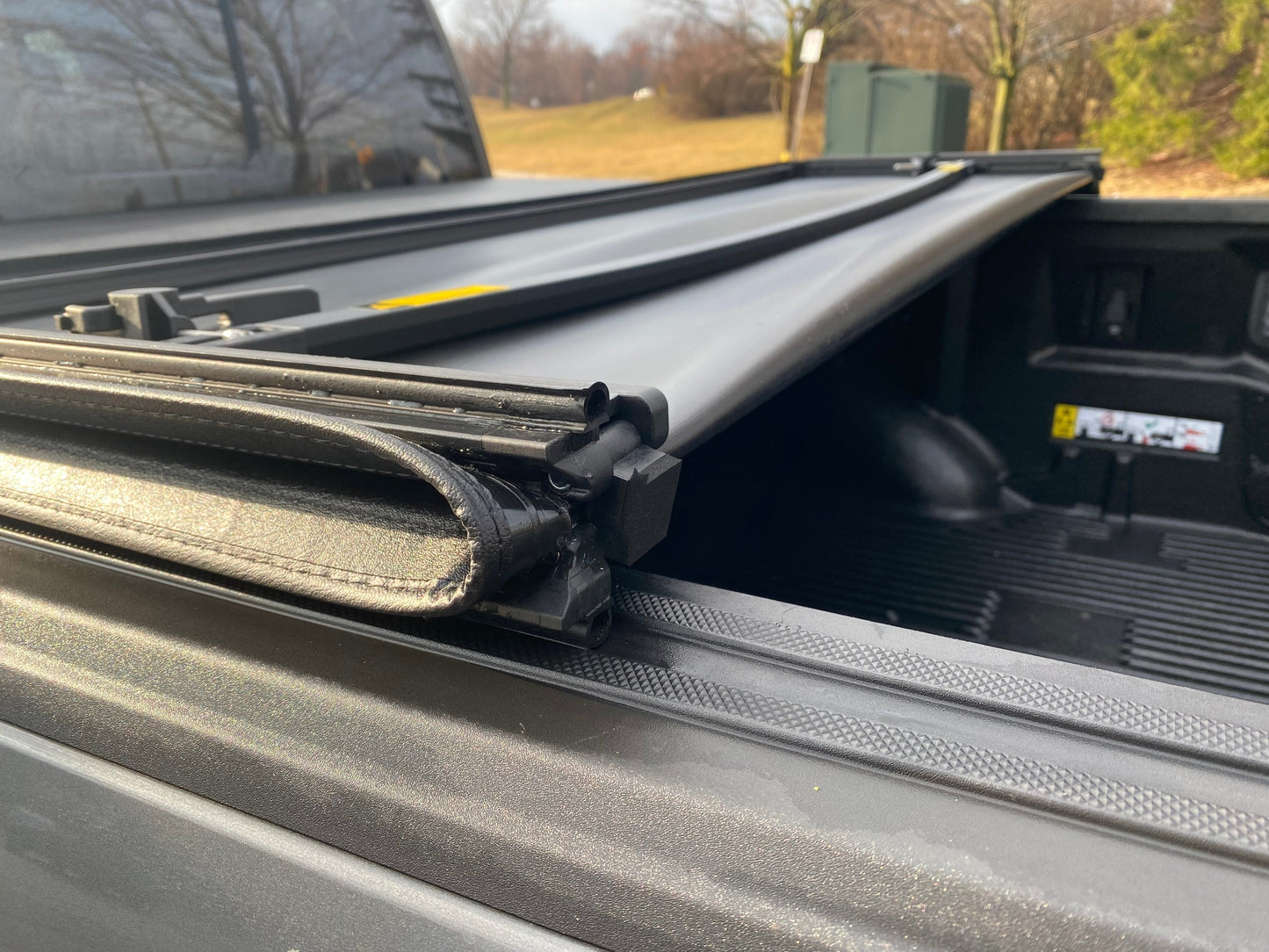 Soft tonneau cover 08 hinge.